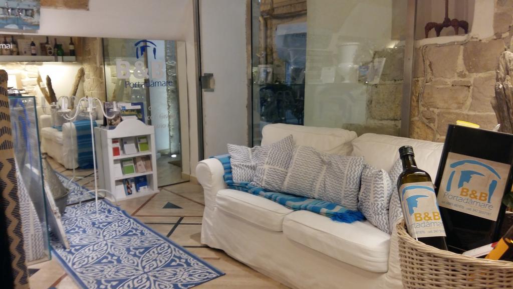 Bed and Breakfast Portadamare à Trani Extérieur photo