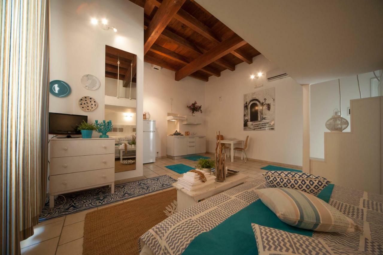 Bed and Breakfast Portadamare à Trani Extérieur photo